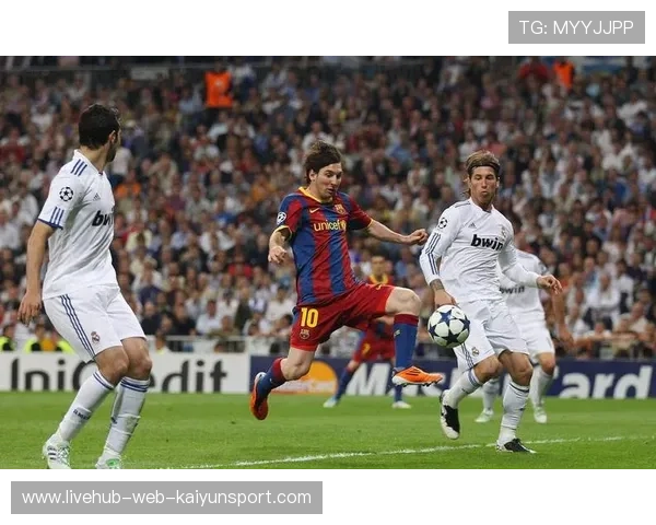 埃因霍温正评估梅西式的战术适配性以改善进攻端